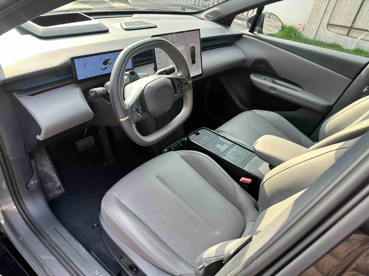 2025 Dongfeng Z9 2.0T 258HP L4 8AT,autocango,china used car exporter,china ev exporter,chinese used car exporter,chinese used ev exporter