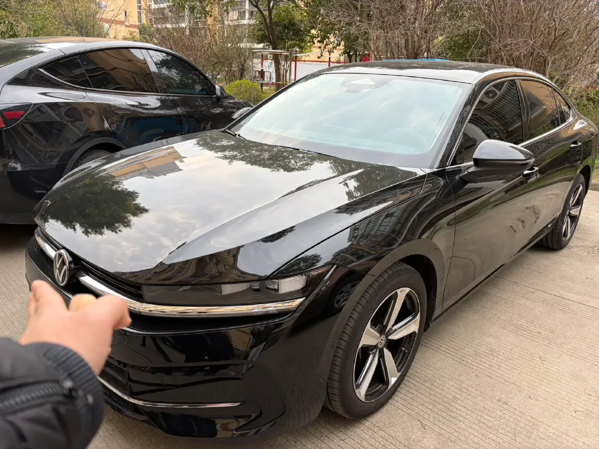 2024 Volkswagen Magotan 2.0T 220HP L4 7DCT,autocango,china used car exporter,china ev exporter,chinese used car exporter,chinese used ev exporter