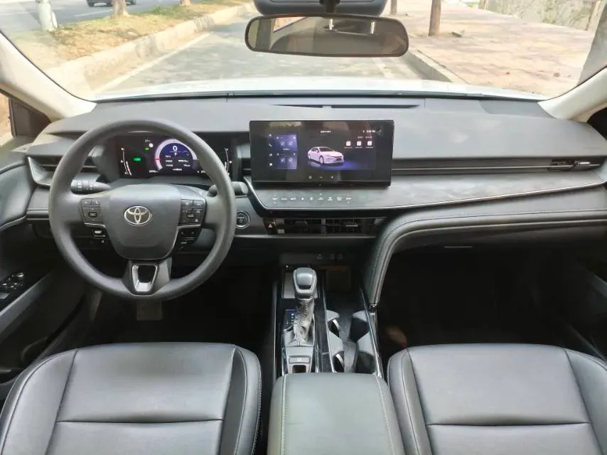 2024 Toyota Camry 2.0L 152HP L4 E-CVT Hybrid,autocango,china used car exporter,china ev exporter,chinese used car exporter,chinese used ev exporter