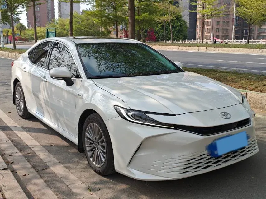 2024 Toyota Camry 2.0L 152HP L4 E-CVT Hybrid,autocango,china used car exporter,china ev exporter,chinese used car exporter,chinese used ev exporter