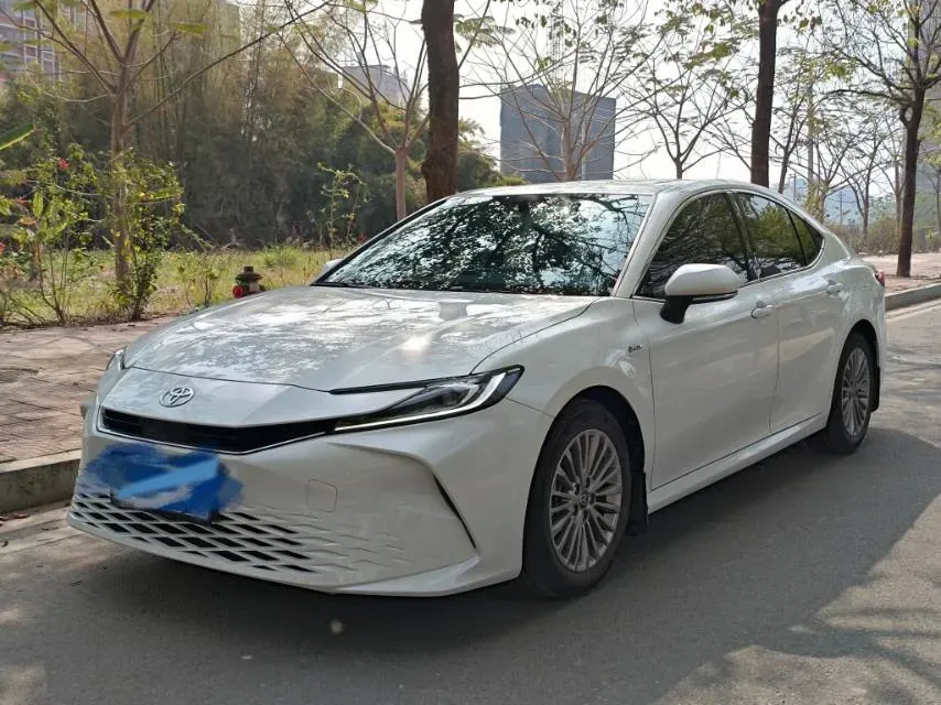 2024 Toyota Camry 2.0L 152HP L4 E-CVT Hybrid,autocango,china used car exporter,china ev exporter,chinese used car exporter,chinese used ev exporter