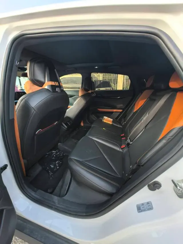 2022 ChangAn UNI-V 1.5T 188HP L4 7DCT,autocango,china used car exporter,china ev exporter,chinese used car exporter,chinese used ev exporter