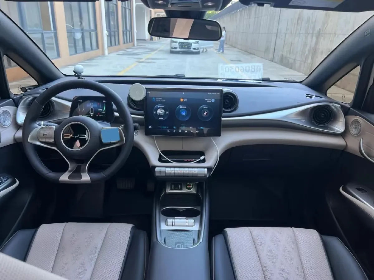 2023 BYD Dolphin BEV 44.928KWH,autocango,china used car exporter,china ev exporter,chinese used car exporter,chinese used ev exporter