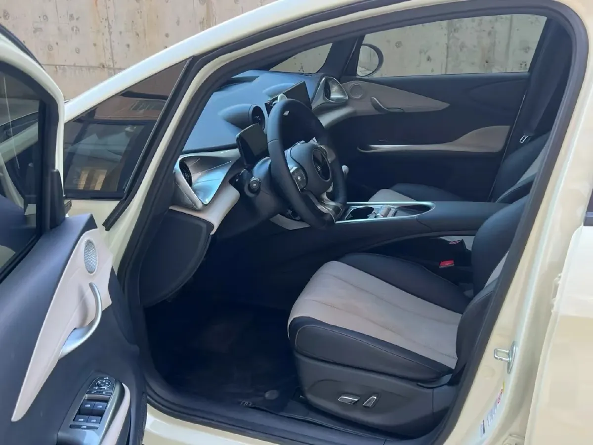 2023 BYD Dolphin BEV 44.928KWH,autocango,china used car exporter,china ev exporter,chinese used car exporter,chinese used ev exporter