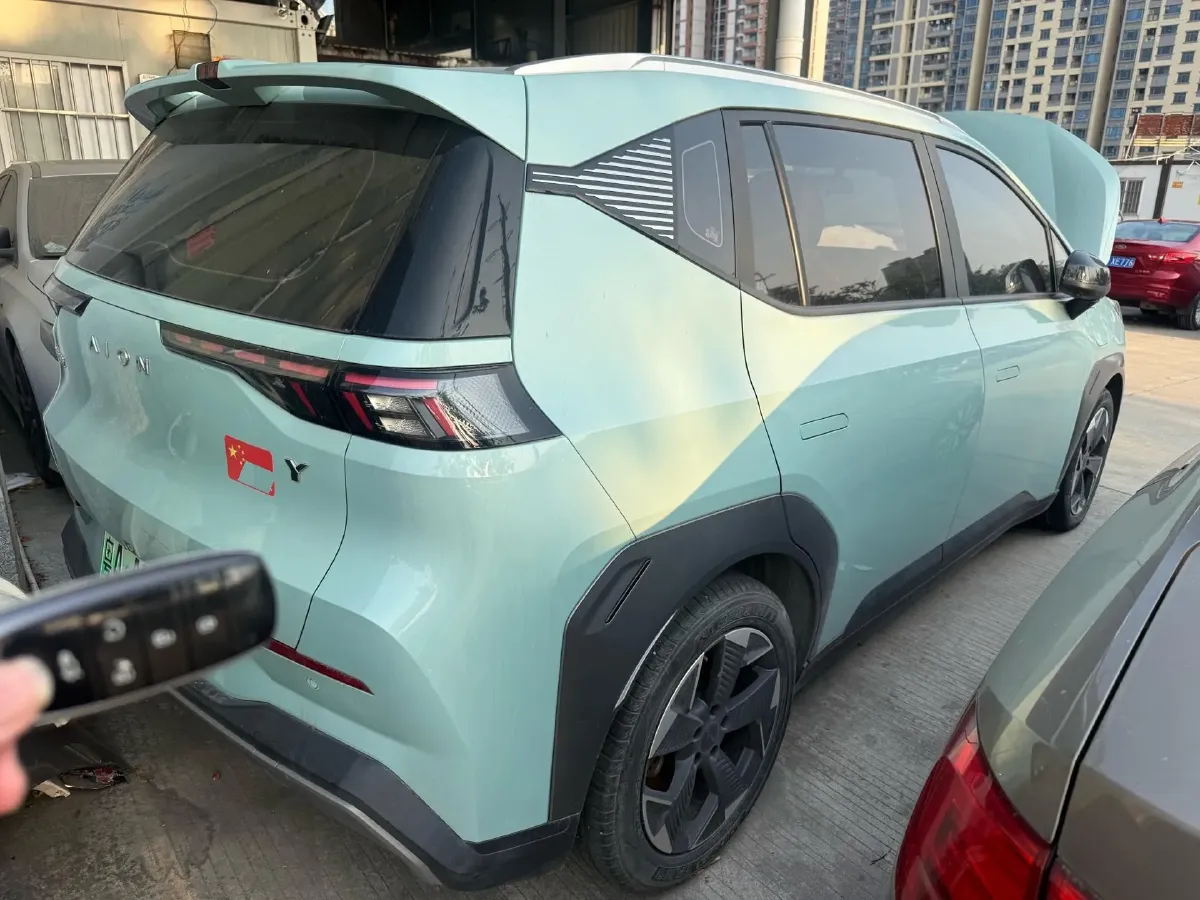 2022 Geely Okavango 1.8T 184HP L4 7DCT,autocango,china used car exporter,china ev exporter,chinese used car exporter,chinese used ev exporter