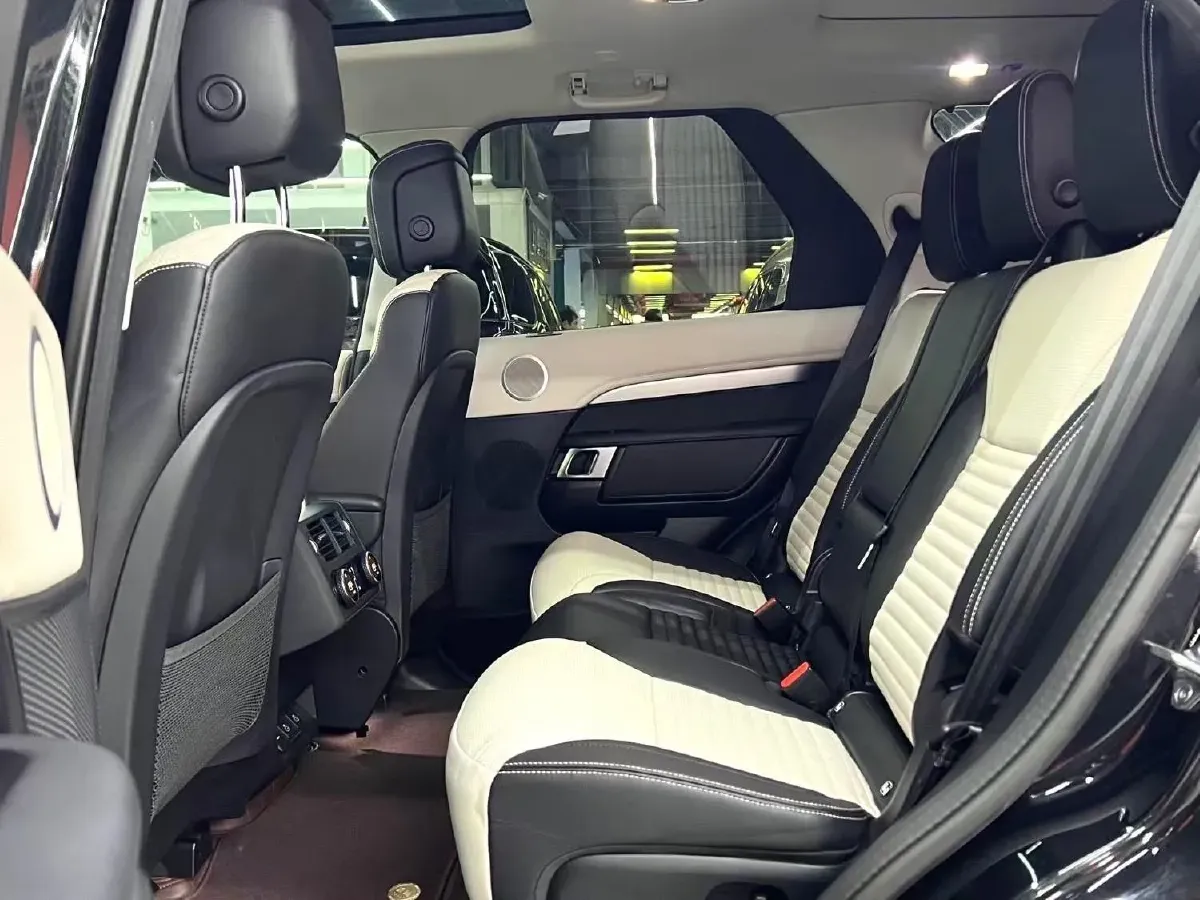 2023 Land Rover Discovery 3.0T 360HP L6 8AT,autocango,china used car exporter,china ev exporter,chinese used car exporter,chinese used ev exporter