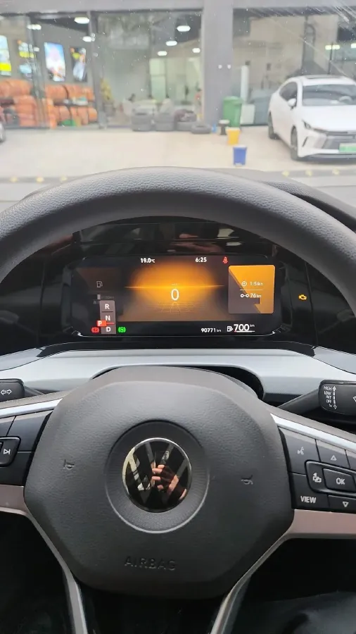 2021 Volkswagen Golf 1.2T 116HP L4 7DCT,autocango,china used car exporter,china ev exporter,chinese used car exporter,chinese used ev exporter