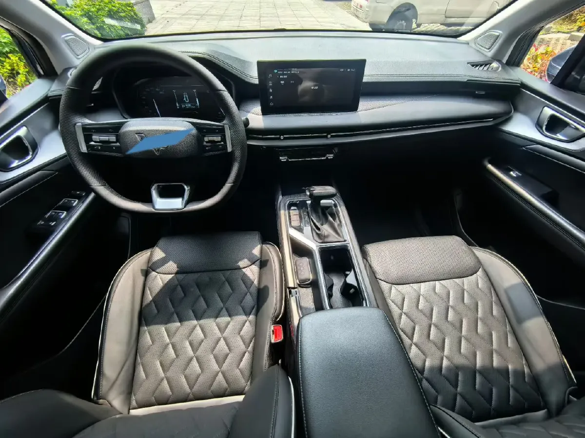 2022 Venucia T60 1.6L 126HP L4 CVT,autocango,china used car exporter,china ev exporter,chinese used car exporter,chinese used ev exporter