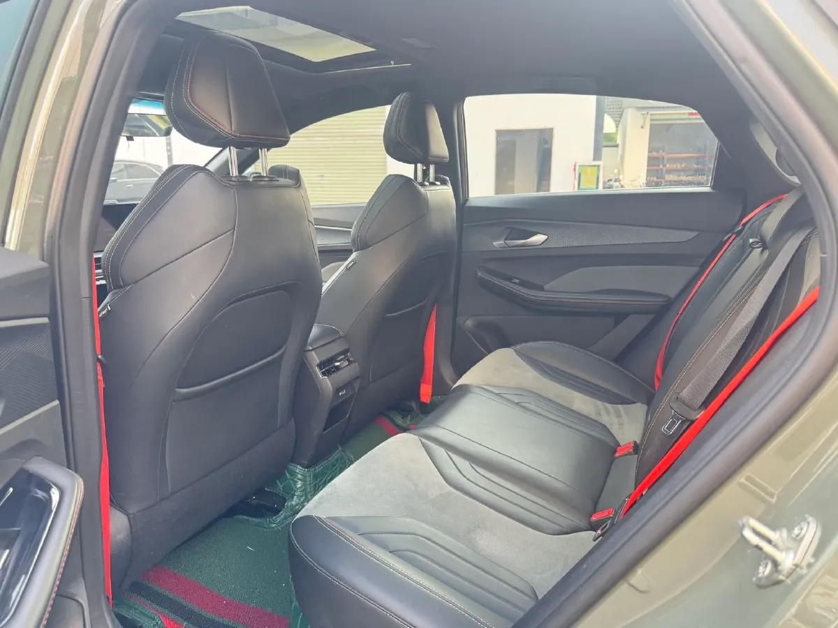 2022 Geely Binray 1.5T 181HP L4 7DCT,autocango,china used car exporter,china ev exporter,chinese used car exporter,chinese used ev exporter