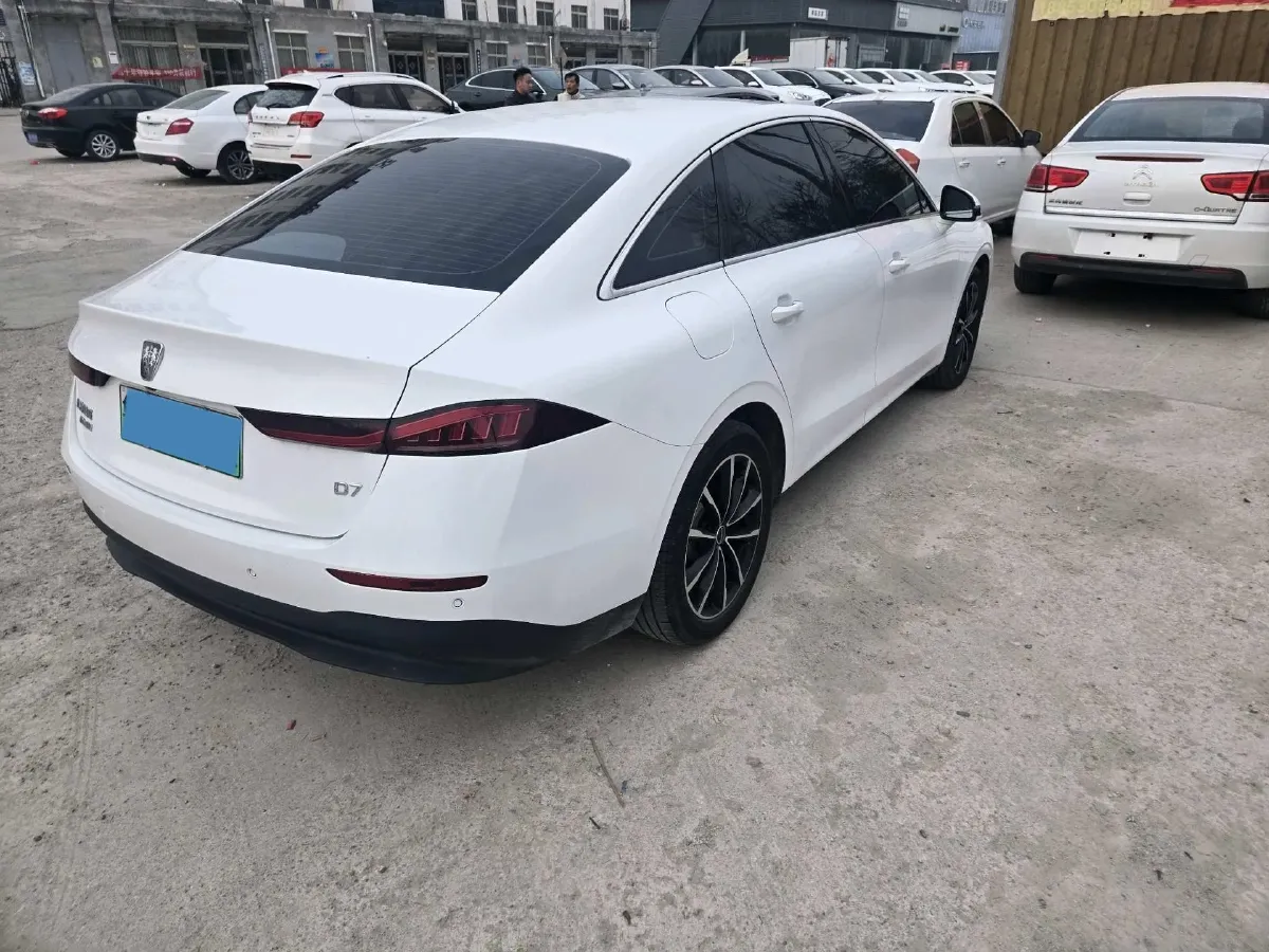 2025 Roewe D7 1.5L 112HP L4 1DHT PHEV 19.7KWH,autocango,china used car exporter,china ev exporter,chinese used car exporter,chinese used ev exporter