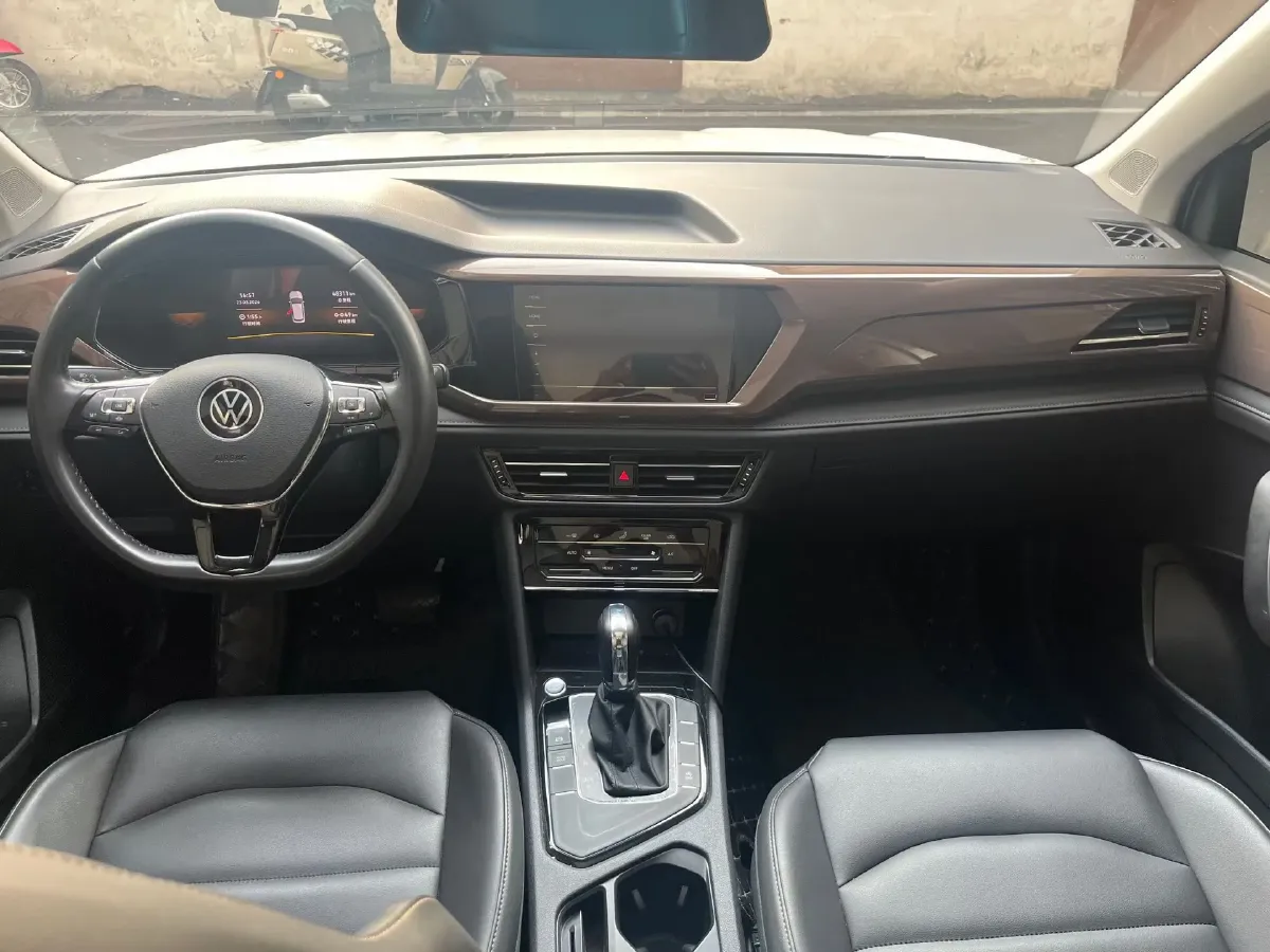 2022 Ford Transit 2.0T 202HP L4 6AT,autocango,china used car exporter,china ev exporter,chinese used car exporter,chinese used ev exporter