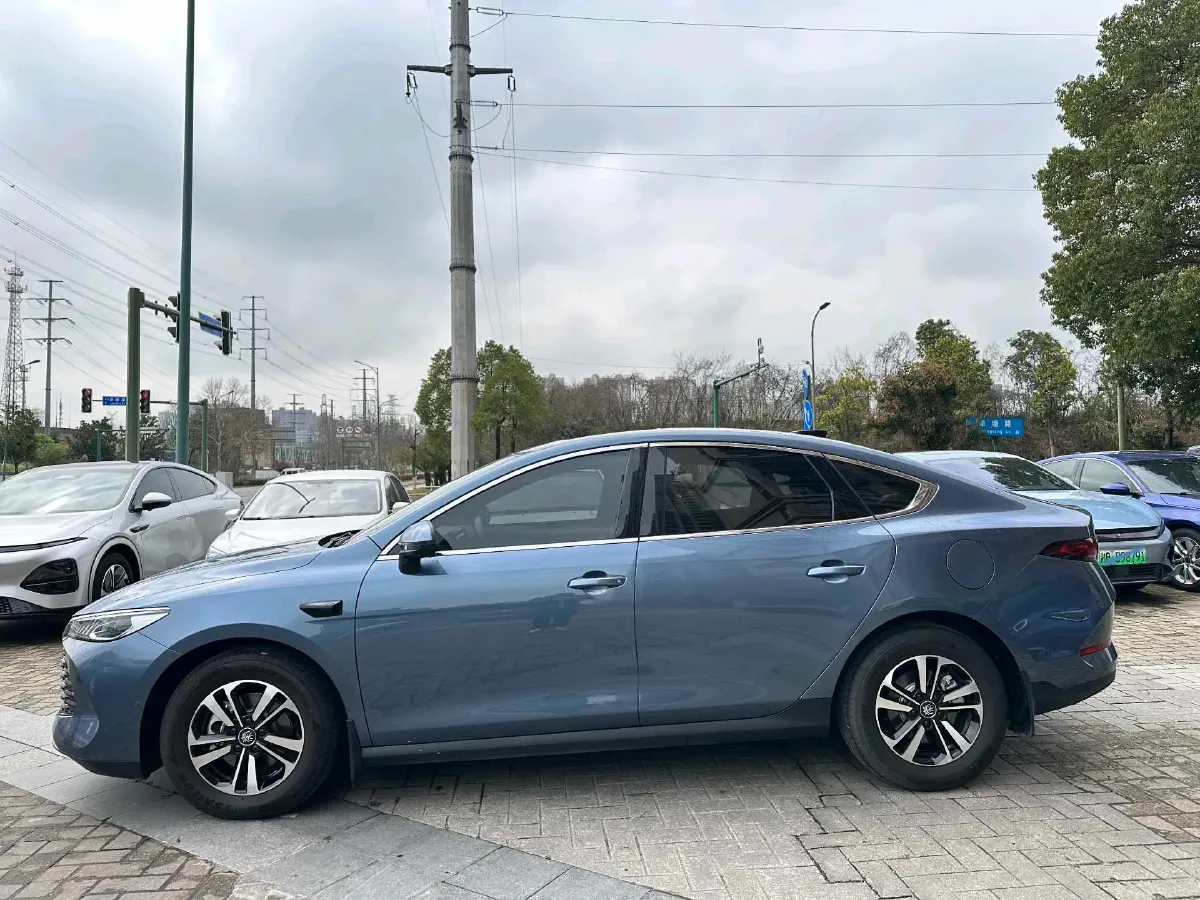 2025 BYD Qin Plus 1.5L 101HP L4 E-CVT PHEV 7.68KWH,autocango,china used car exporter,china ev exporter,chinese used car exporter,chinese used ev exporter