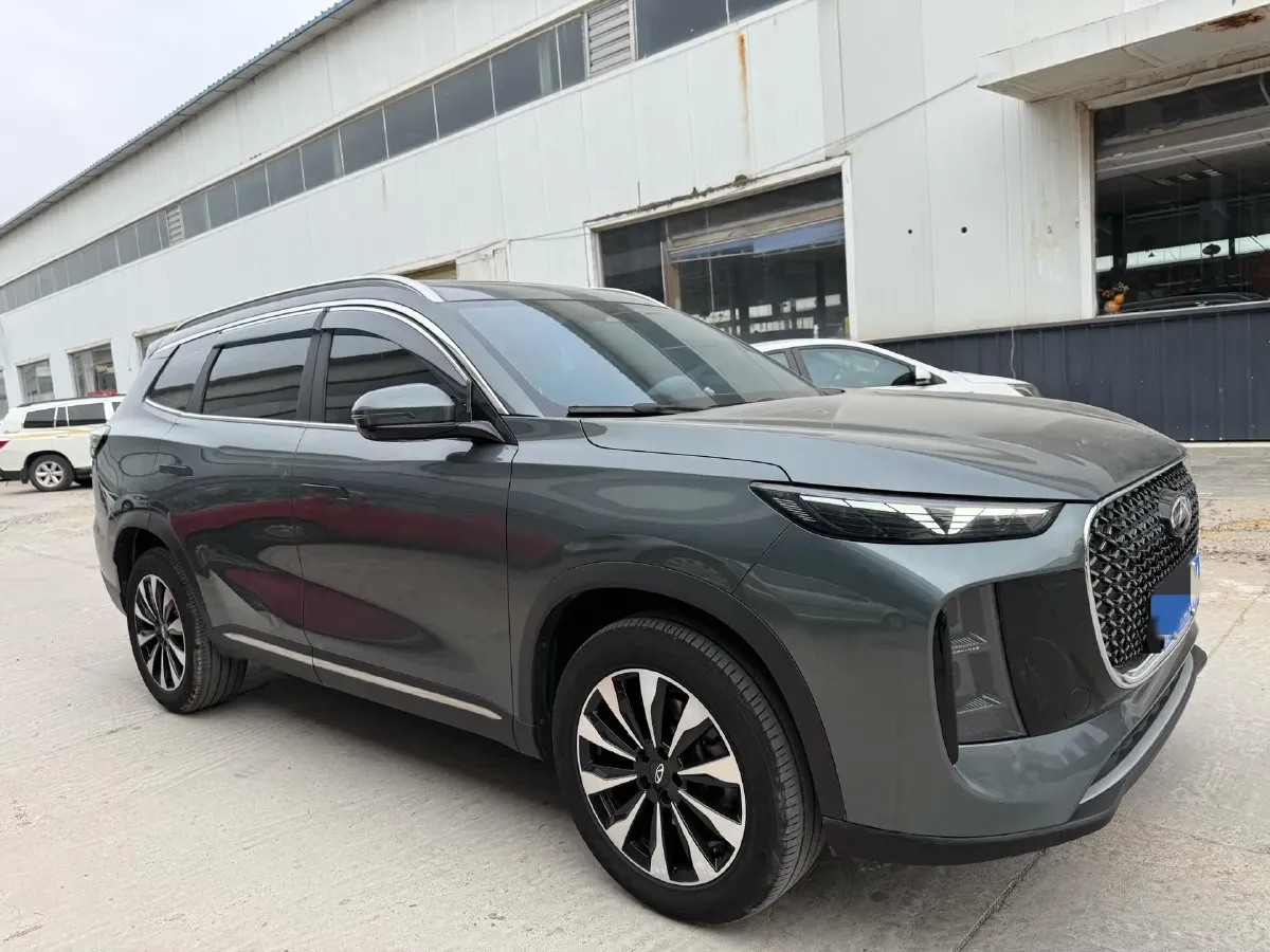 2025 Chery Tiggo 8 Plus 1.6T 197HP L4 7DCT,autocango,china used car exporter,china ev exporter,chinese used car exporter,chinese used ev exporter