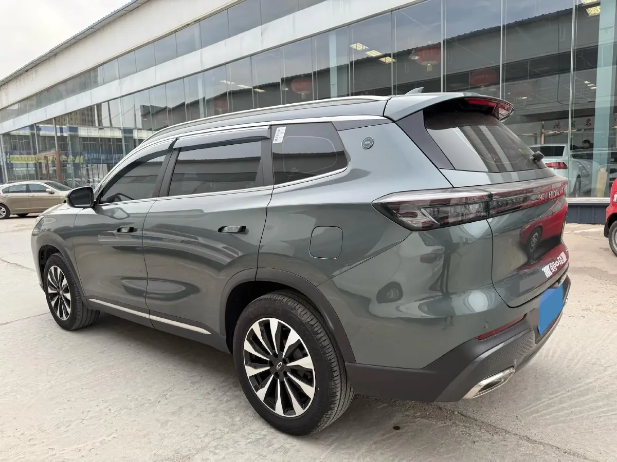 2025 Chery Tiggo 8 Plus 1.6T 197HP L4 7DCT,autocango,china used car exporter,china ev exporter,chinese used car exporter,chinese used ev exporter