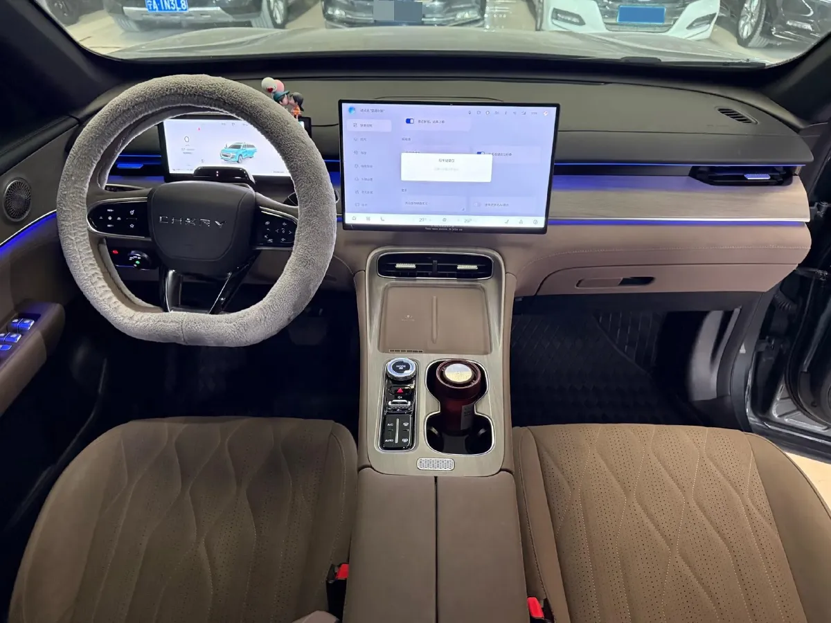 2025 Chery Tiggo 8 Plus 1.6T 197HP L4 7DCT,autocango,china used car exporter,china ev exporter,chinese used car exporter,chinese used ev exporter