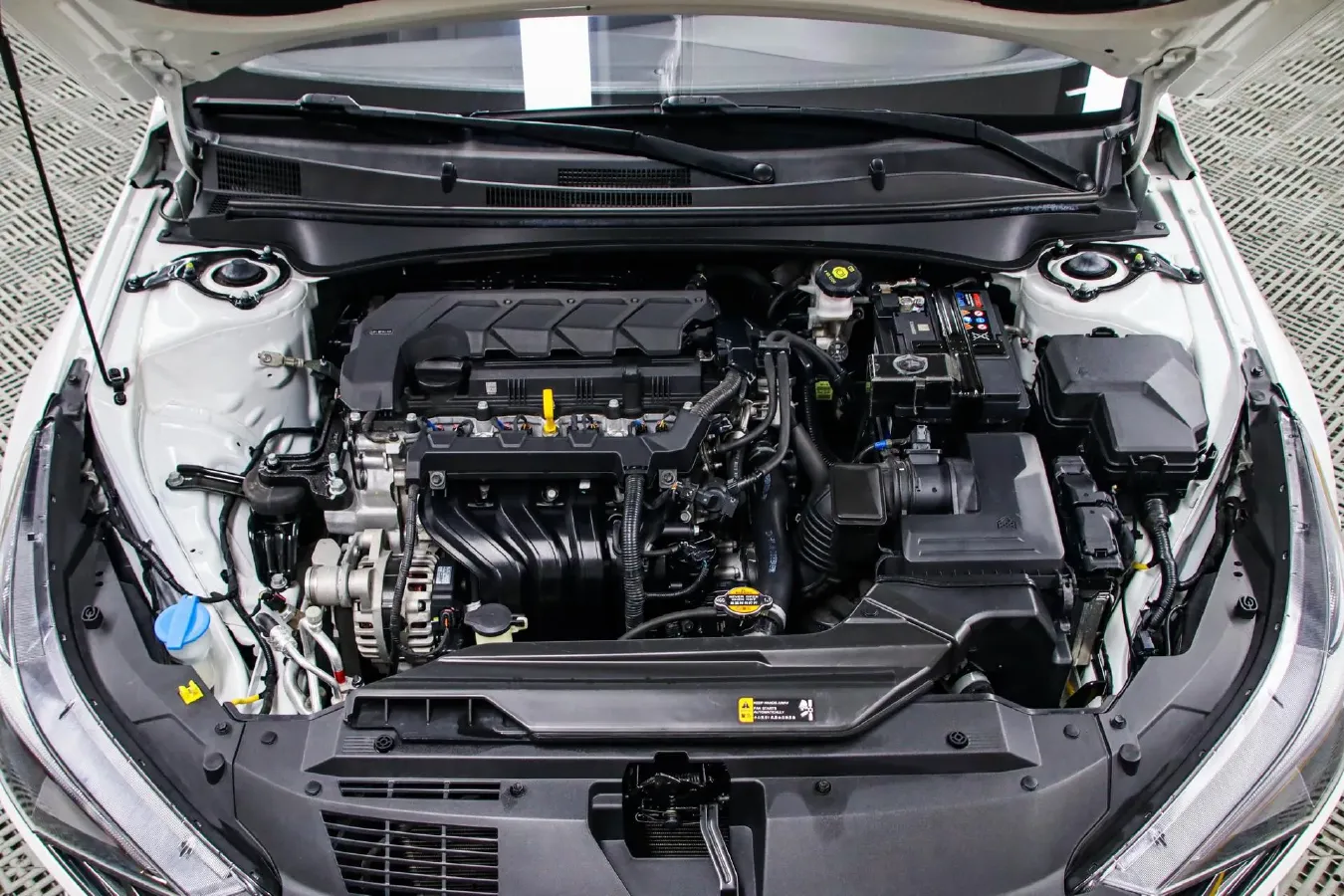 2022 Hyundai Elantra 1.5L 115HP L4 CVT,autocango,china used car exporter,china ev exporter,chinese used car exporter,chinese used ev exporter