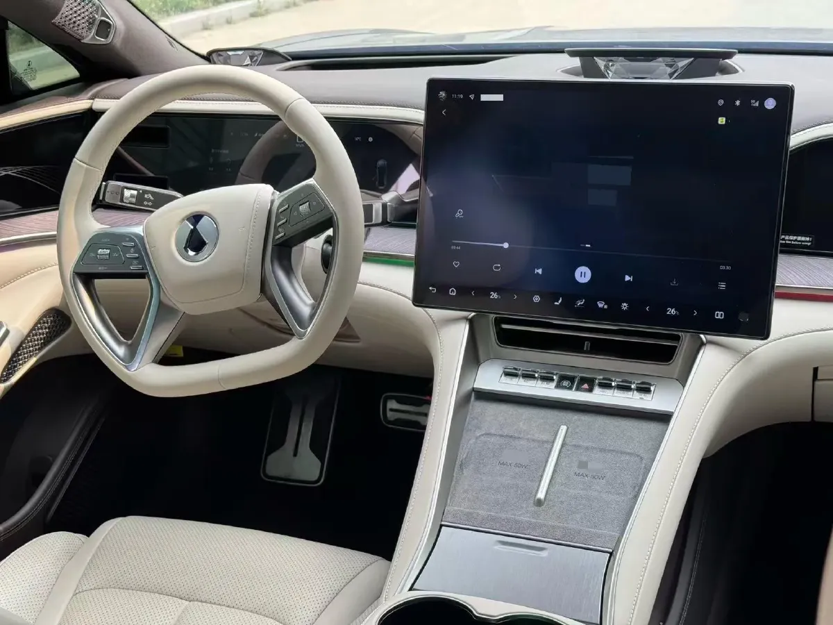 2024 Denza DenzaZ9 2.0T 207HP L4 E-CVT PHEV 38.5KWH,autocango,china used car exporter,china ev exporter,chinese used car exporter,chinese used ev exporter