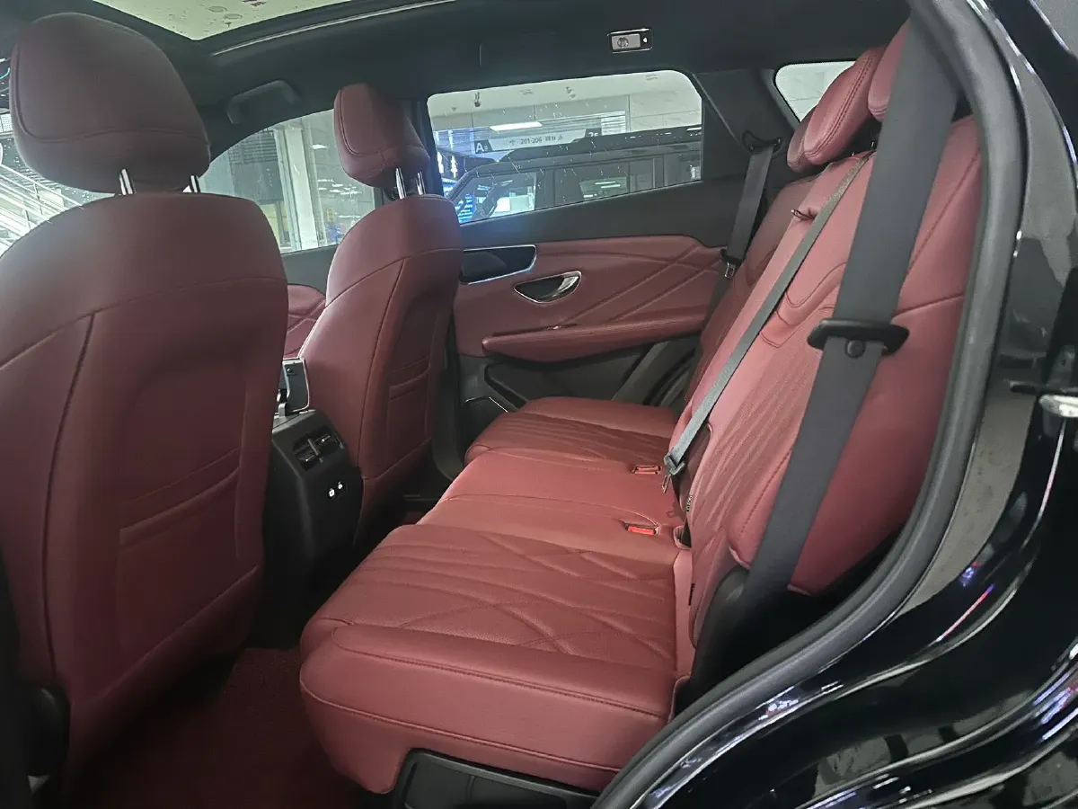 2025 Jetour X70 Plus 1.5T 184HP L4 7DCT,autocango,china used car exporter,china ev exporter,chinese used car exporter,chinese used ev exporter