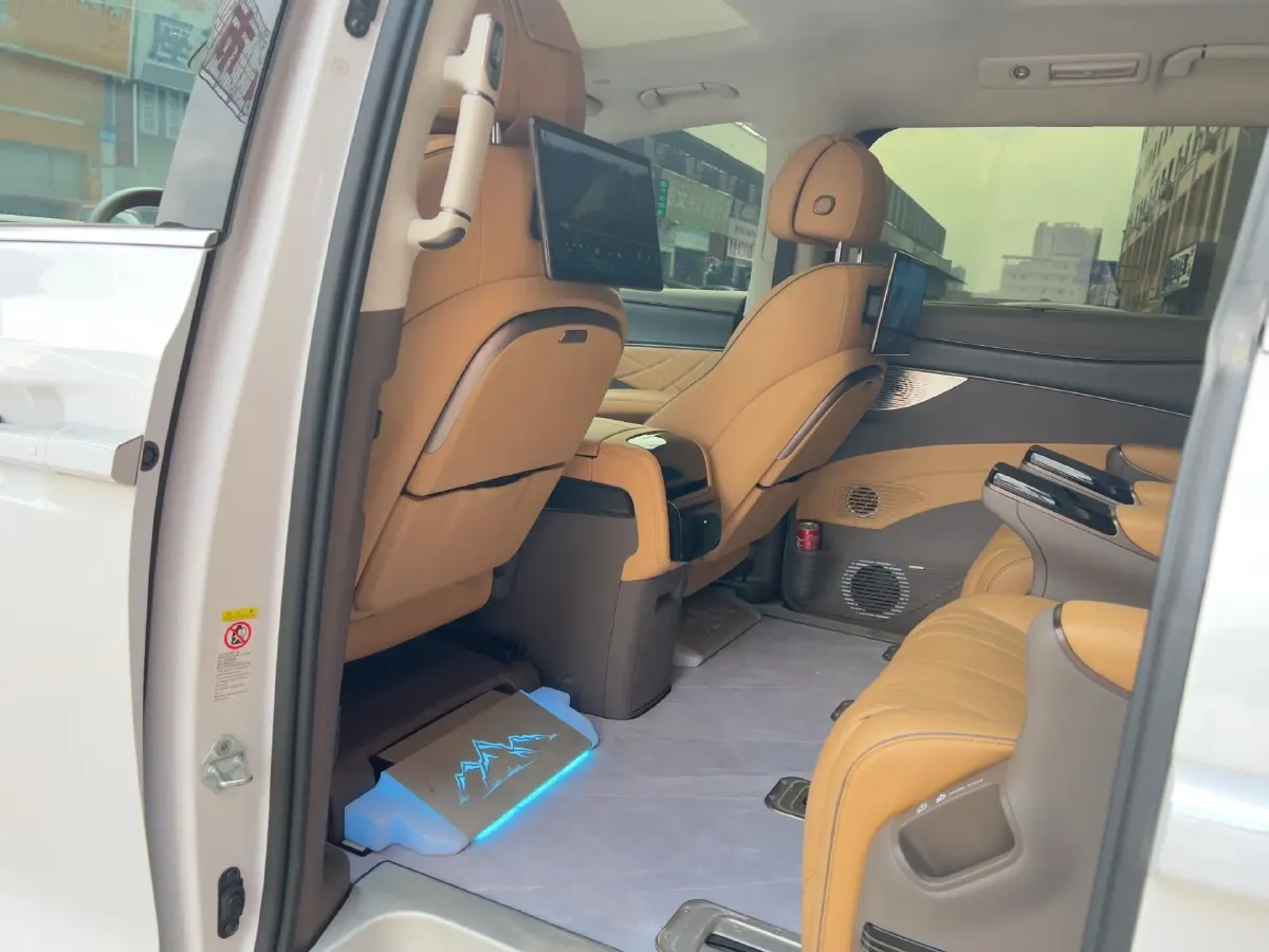 2022 HongQi HS7 3.0T 337HP V6 8AT,autocango,china used car exporter,china ev exporter,chinese used car exporter,chinese used ev exporter