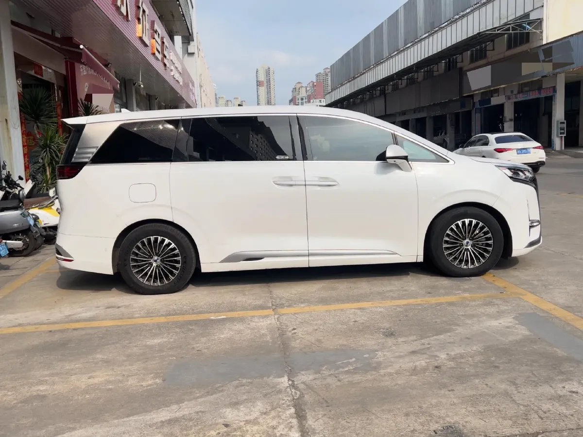 2022 HongQi HS7 3.0T 337HP V6 8AT,autocango,china used car exporter,china ev exporter,chinese used car exporter,chinese used ev exporter