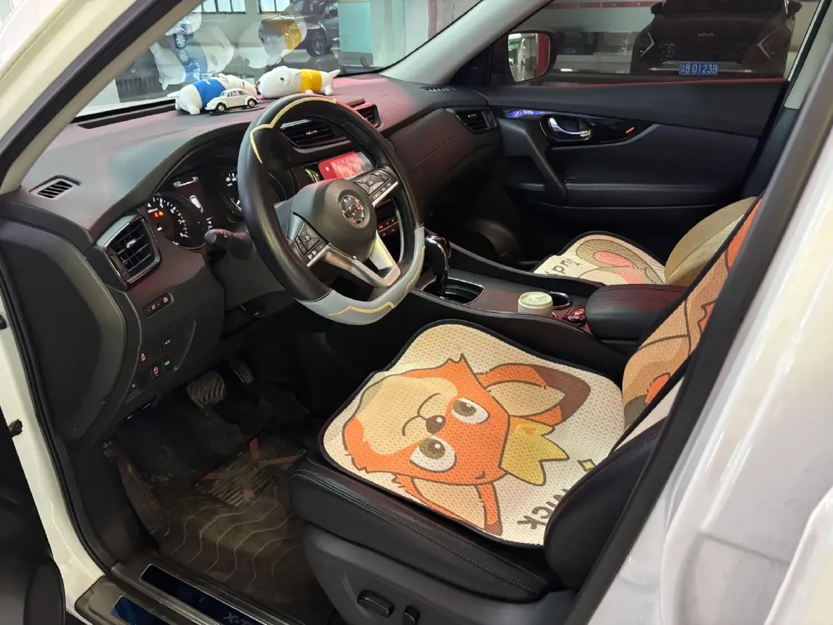 2023 Nissan X-Trail 2.0L 151HP L4 CVT,autocango,china used car exporter,china ev exporter,chinese used car exporter,chinese used ev exporter