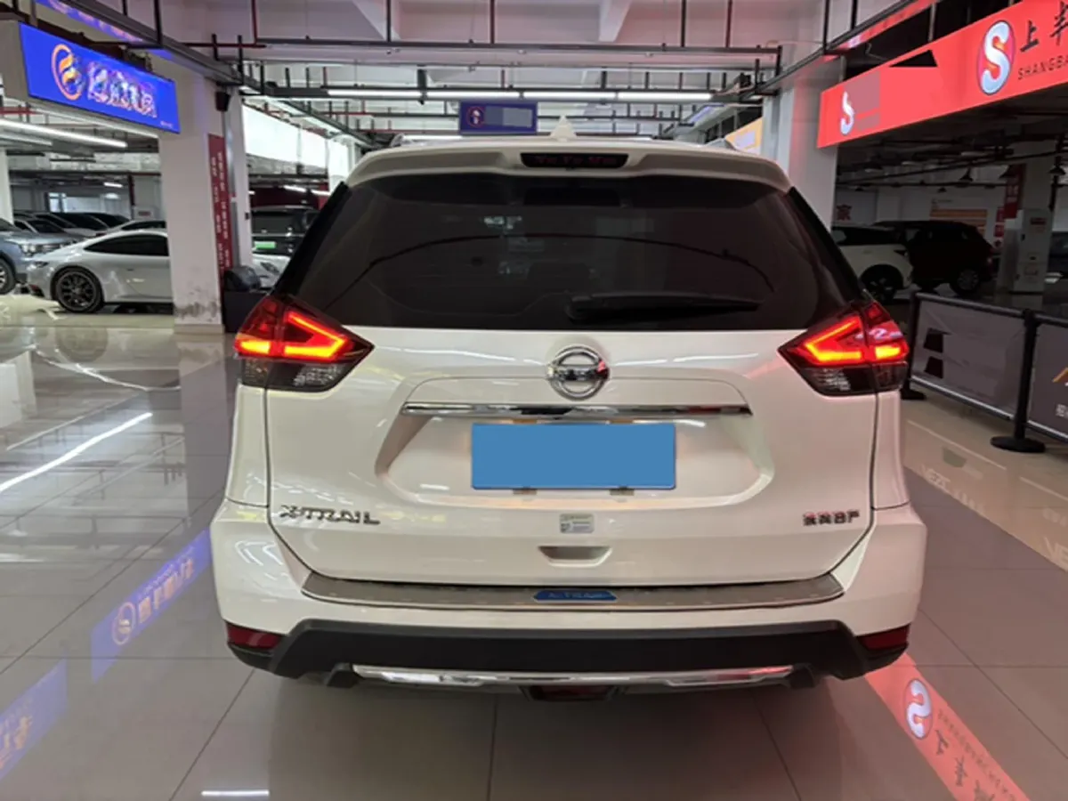 2023 Nissan X-Trail 2.0L 151HP L4 CVT,autocango,china used car exporter,china ev exporter,chinese used car exporter,chinese used ev exporter