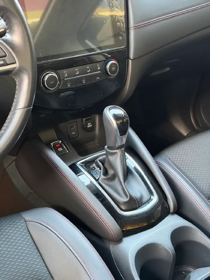 2019 Nissan Qashqai 2.0L 154HP L4 CVT,autocango,china used car exporter,china ev exporter,chinese used car exporter,chinese used ev exporter