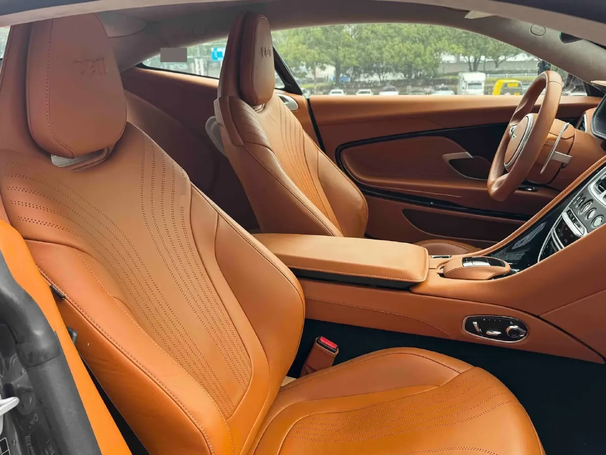 2019 Aston Martin DB11 4.0T 510HP V8 8AT,autocango,china used car exporter,china ev exporter,chinese used car exporter,chinese used ev exporter