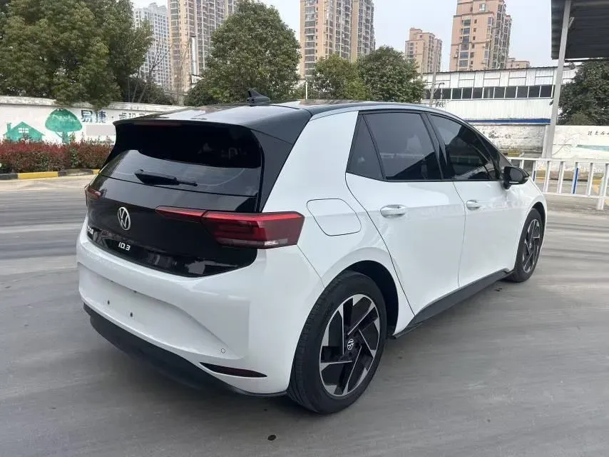 2024 Volkswagen ID.3 BEV 52.8KWH,autocango,china used car exporter,china ev exporter,chinese used car exporter,chinese used ev exporter
