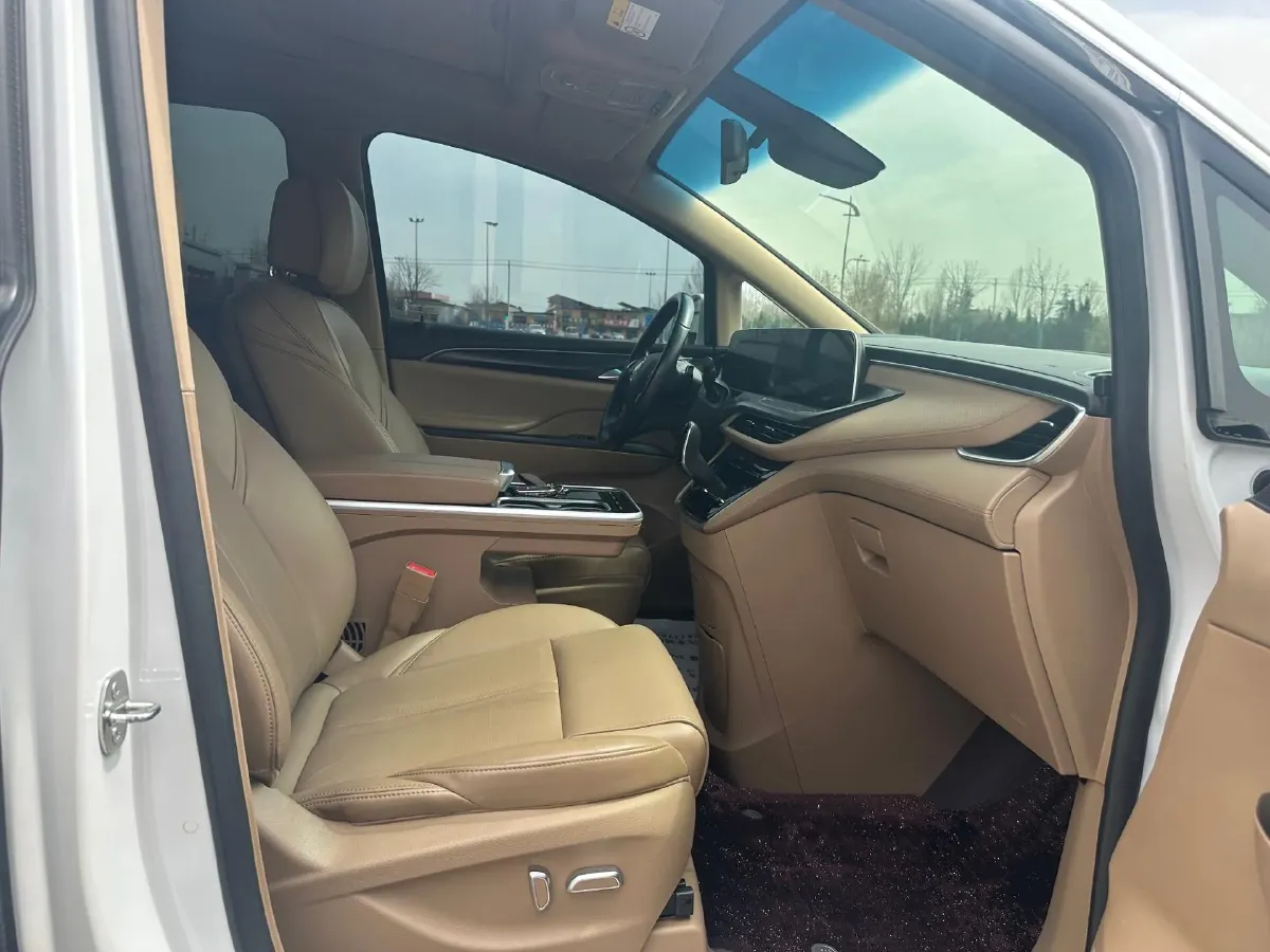 2020 Buick GL8 2.0T 237HP L4 9AT,autocango,china used car exporter,china ev exporter,chinese used car exporter,chinese used ev exporter