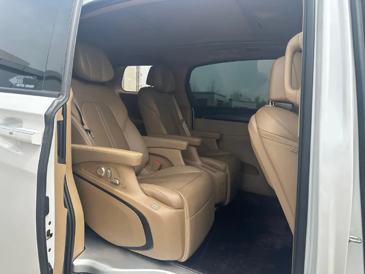 2020 Buick GL8 2.0T 237HP L4 9AT,autocango,china used car exporter,china ev exporter,chinese used car exporter,chinese used ev exporter