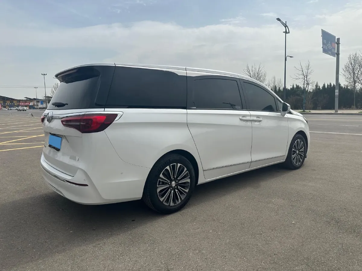 2020 Buick GL8 2.0T 237HP L4 9AT,autocango,china used car exporter,china ev exporter,chinese used car exporter,chinese used ev exporter
