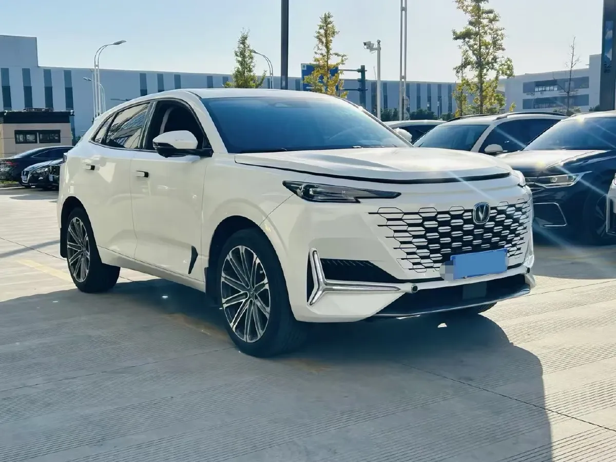 2023 ChangAn UNI-K 2.0T 233HP L4 8AT,autocango,china used car exporter,china ev exporter,chinese used car exporter,chinese used ev exporter