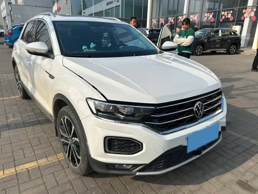 2022 Volkswagen T-Roc 1.4T 150HP L4 7DCT,autocango,china used car exporter,china ev exporter,chinese used car exporter,chinese used ev exporter