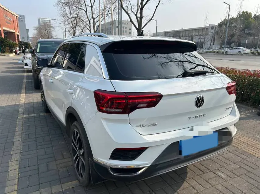 2022 Volkswagen T-Roc 1.4T 150HP L4 7DCT,autocango,china used car exporter,china ev exporter,chinese used car exporter,chinese used ev exporter