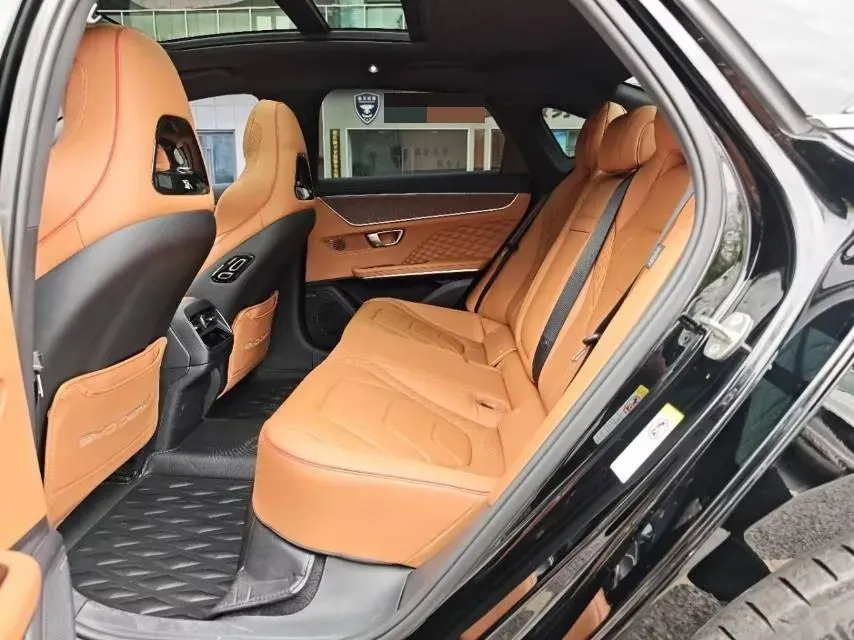 2022 Volkswagen Tiguan L 2.0T 186HP L4 7DCT,autocango,china used car exporter,china ev exporter,chinese used car exporter,chinese used ev exporter