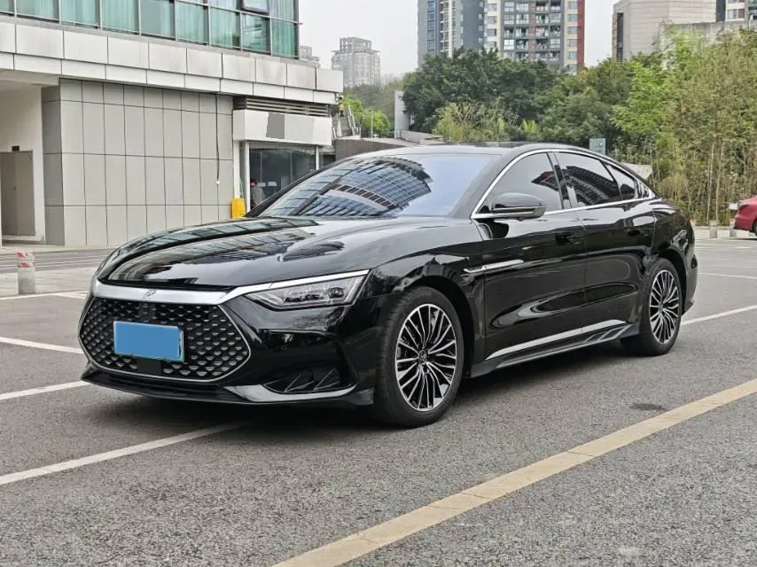 2022 Volkswagen Tiguan L 2.0T 186HP L4 7DCT,autocango,china used car exporter,china ev exporter,chinese used car exporter,chinese used ev exporter