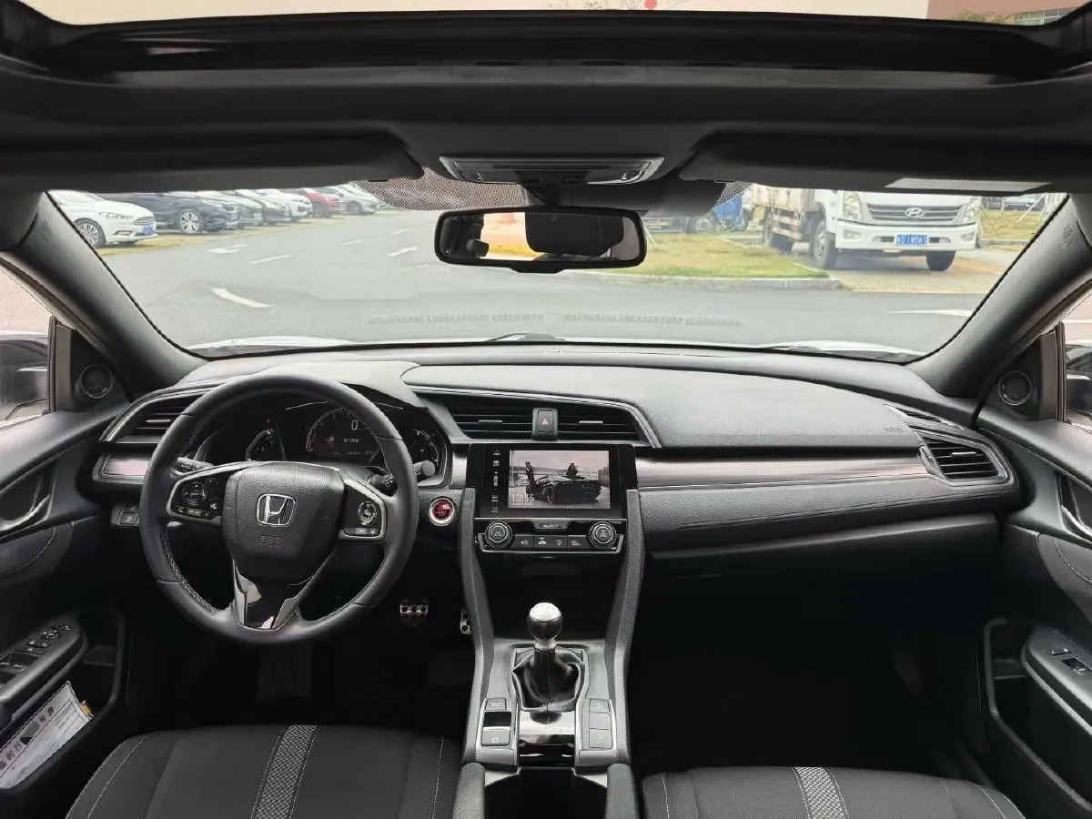 2021 Honda Civic 1.5T 177HP L4 6MT,autocango,china used car exporter,china ev exporter,chinese used car exporter,chinese used ev exporter