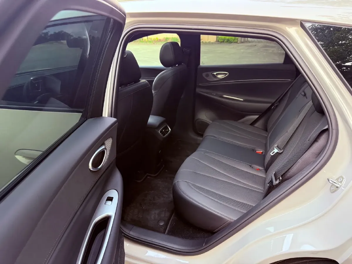 2025 BYD Sea Lion 06 1.5L 101HP L4 E-CVT PHEV,autocango,china used car exporter,china ev exporter,chinese used car exporter,chinese used ev exporter