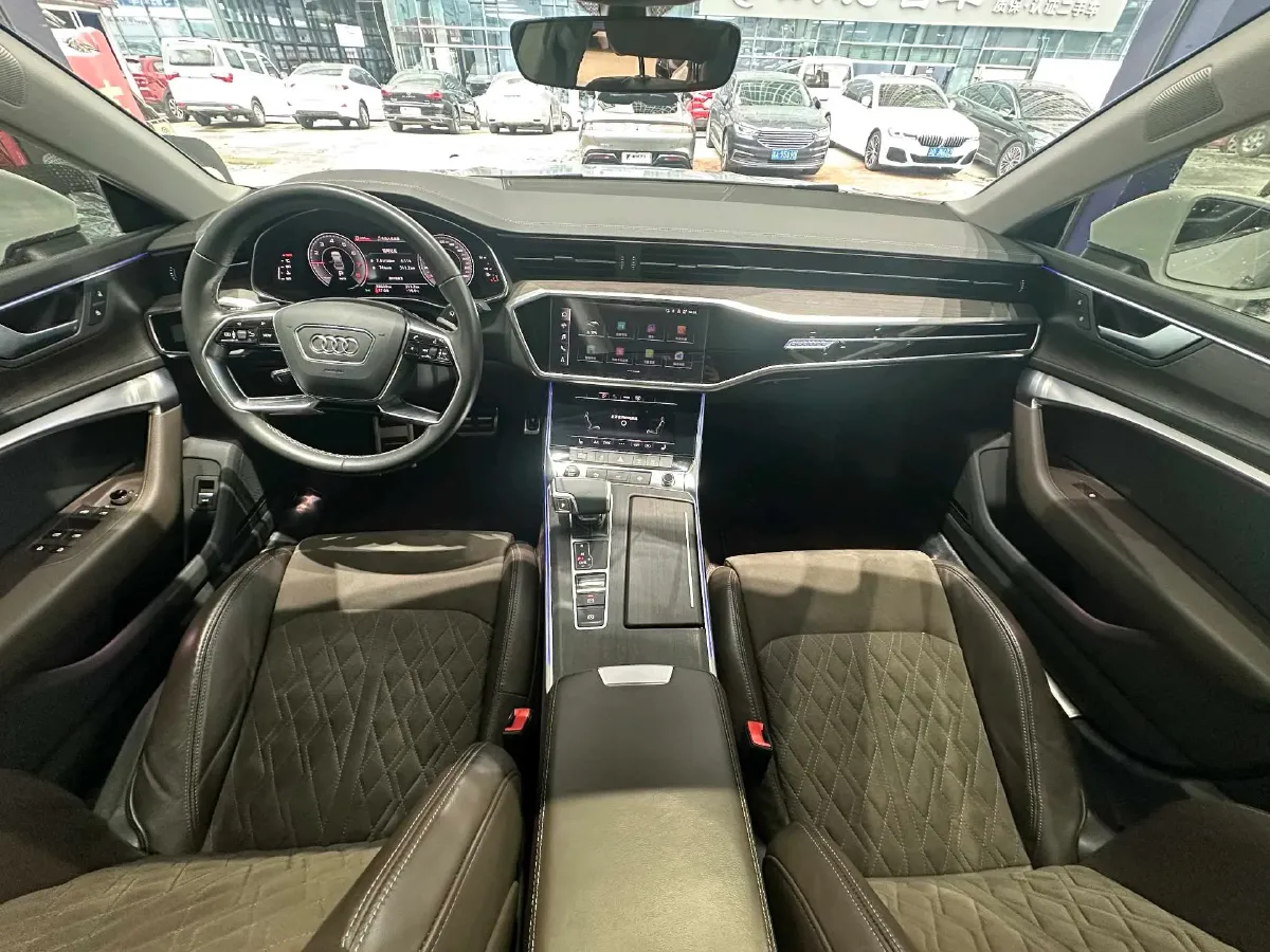 2022 Jeep Wrangler 2.0T 266HP L4 8AT,autocango,china used car exporter,china ev exporter,chinese used car exporter,chinese used ev exporter