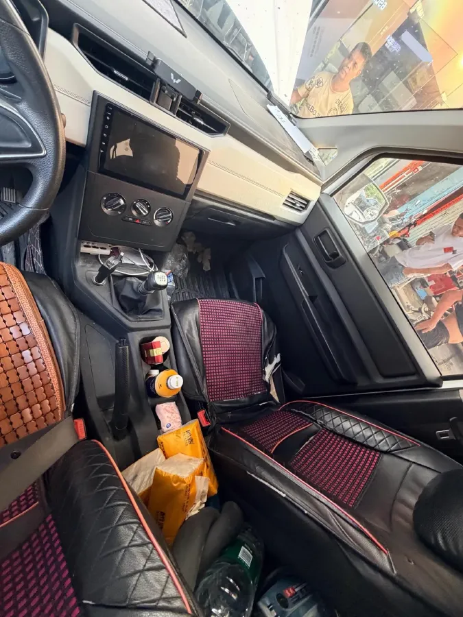 2021 WuLing ZhengChen 1.5T 147HP L4 6MT,autocango,china used car exporter,china ev exporter,chinese used car exporter,chinese used ev exporter