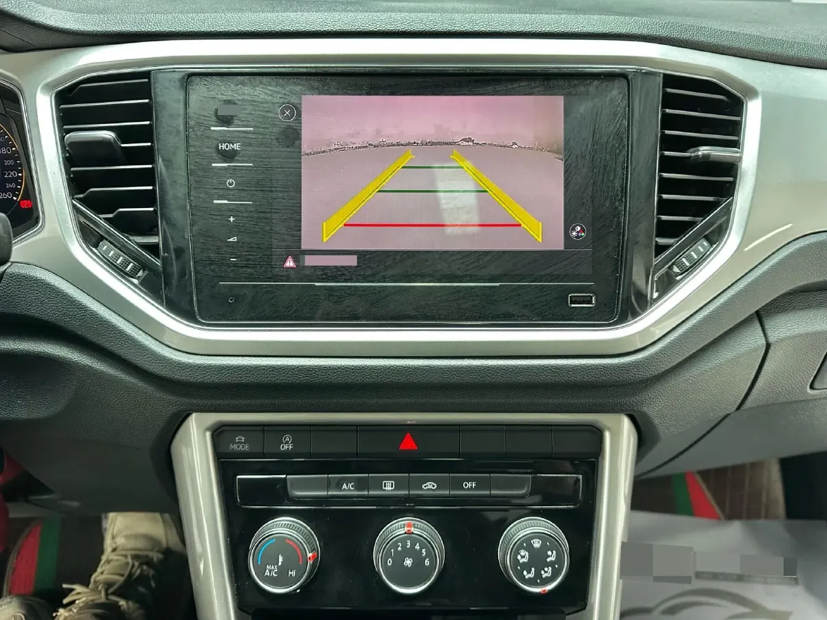 2022 Volkswagen T-Roc 1.4T 150HP L4 7DCT,autocango,china used car exporter,china ev exporter,chinese used car exporter,chinese used ev exporter