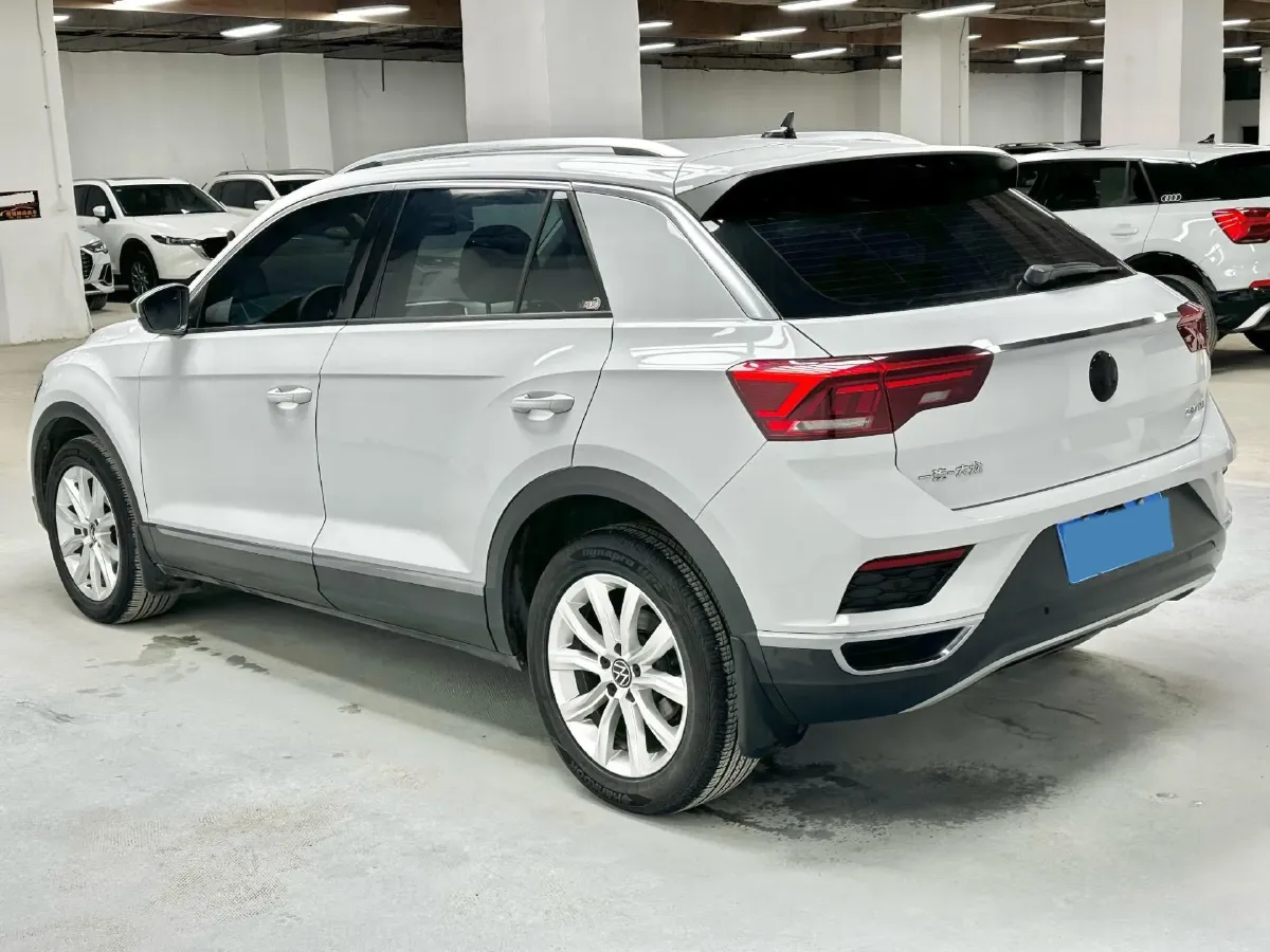 2022 Volkswagen T-Roc 1.4T 150HP L4 7DCT,autocango,china used car exporter,china ev exporter,chinese used car exporter,chinese used ev exporter