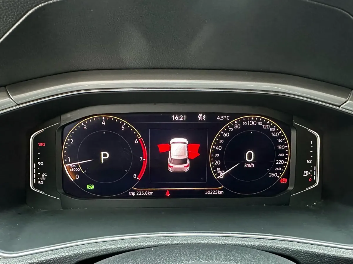 2022 Volkswagen T-Roc 1.4T 150HP L4 7DCT,autocango,china used car exporter,china ev exporter,chinese used car exporter,chinese used ev exporter