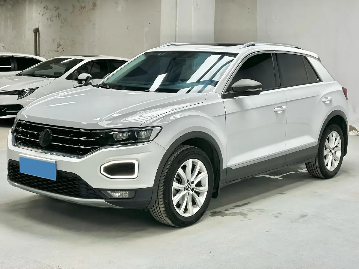 2022 Volkswagen T-Roc 1.4T 150HP L4 7DCT,autocango,china used car exporter,china ev exporter,chinese used car exporter,chinese used ev exporter