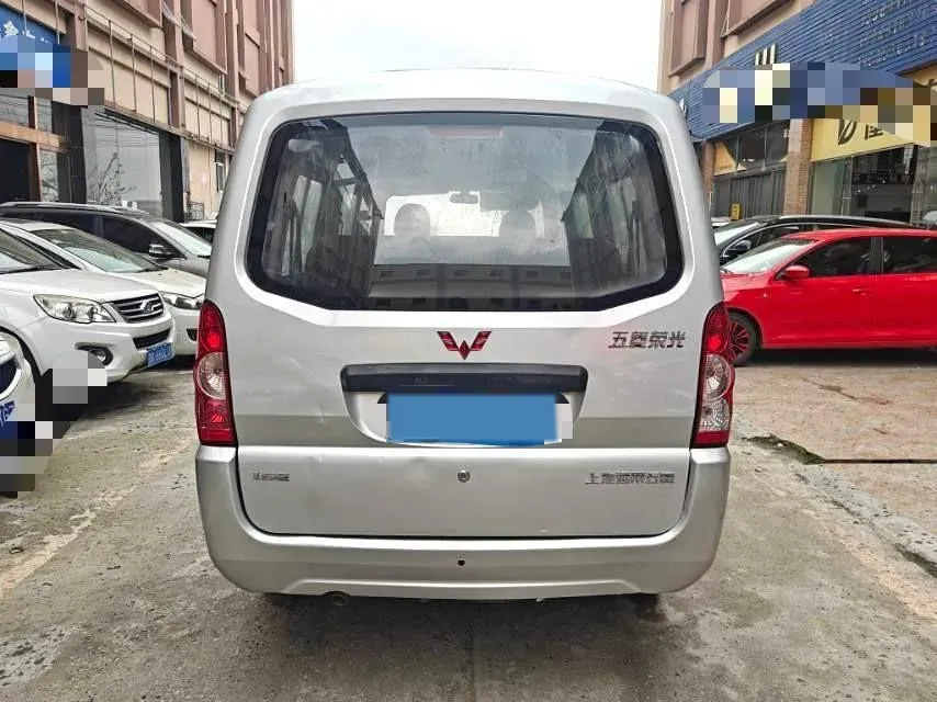 2021 WuLing RongGuang 1.5L 99HP L4 5MT,autocango,china used car exporter,china ev exporter,chinese used car exporter,chinese used ev exporter