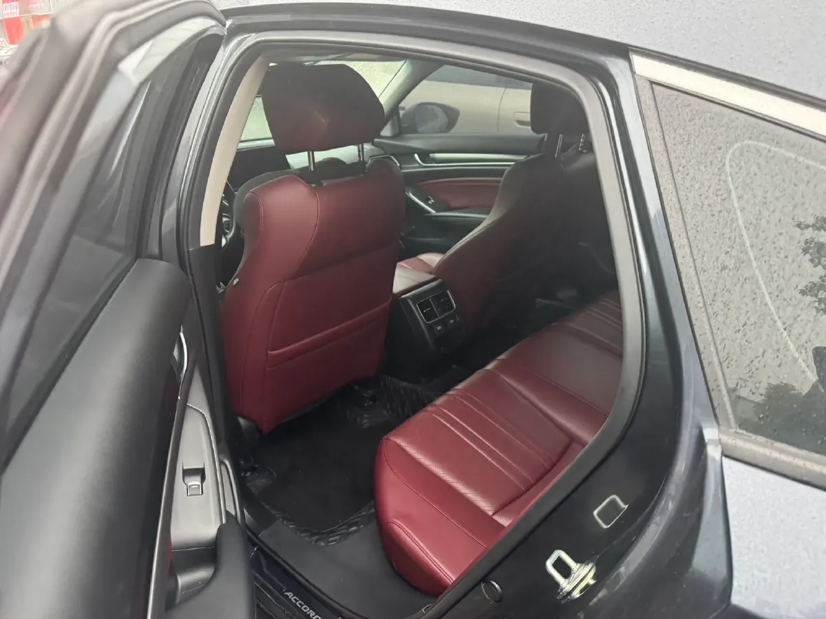 2022 Honda Accord 1.5T 194HP L4 CVT,autocango,china used car exporter,china ev exporter,chinese used car exporter,chinese used ev exporter