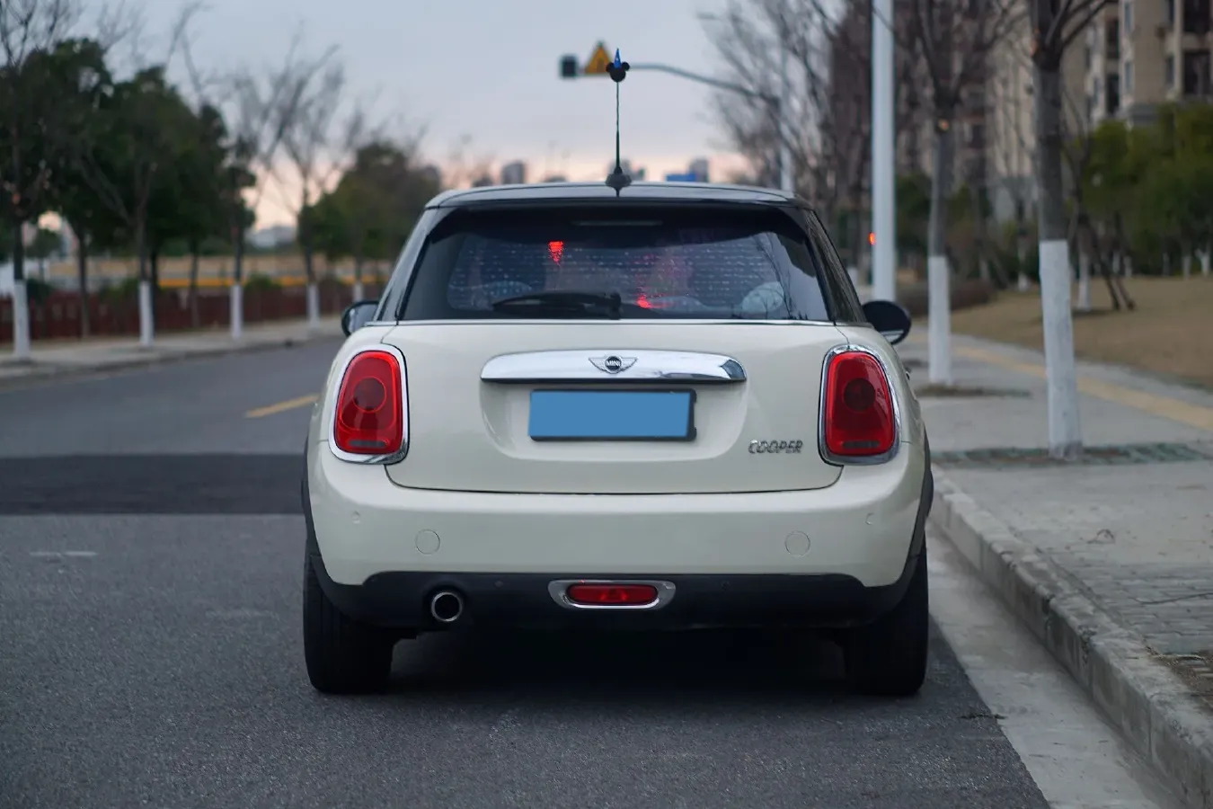 2016 MINI MINI 1.5T 136HP L3 6AT,autocango,china used car exporter,china ev exporter,chinese used car exporter,chinese used ev exporter