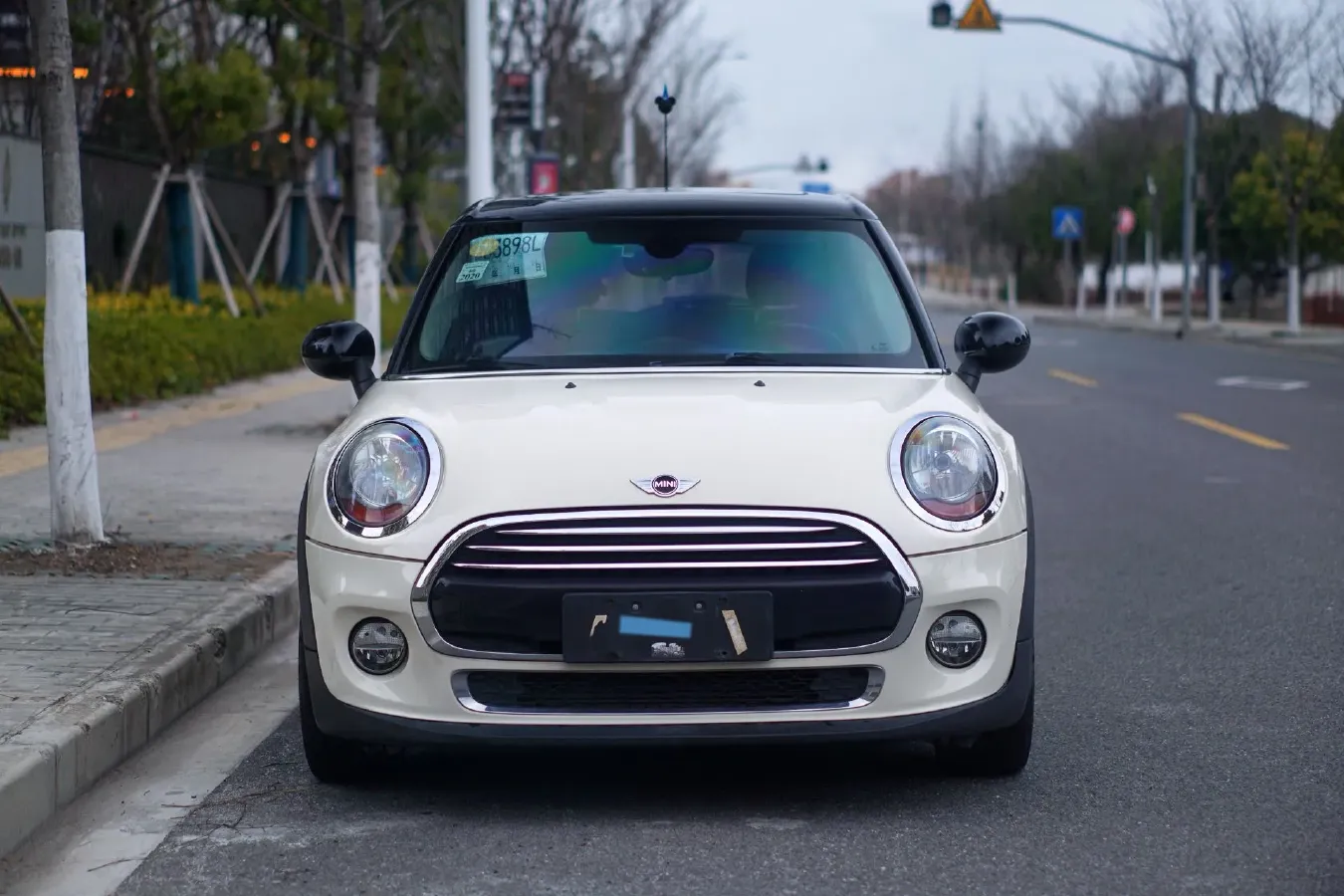 2016 MINI MINI 1.5T 136HP L3 6AT,autocango,china used car exporter,china ev exporter,chinese used car exporter,chinese used ev exporter