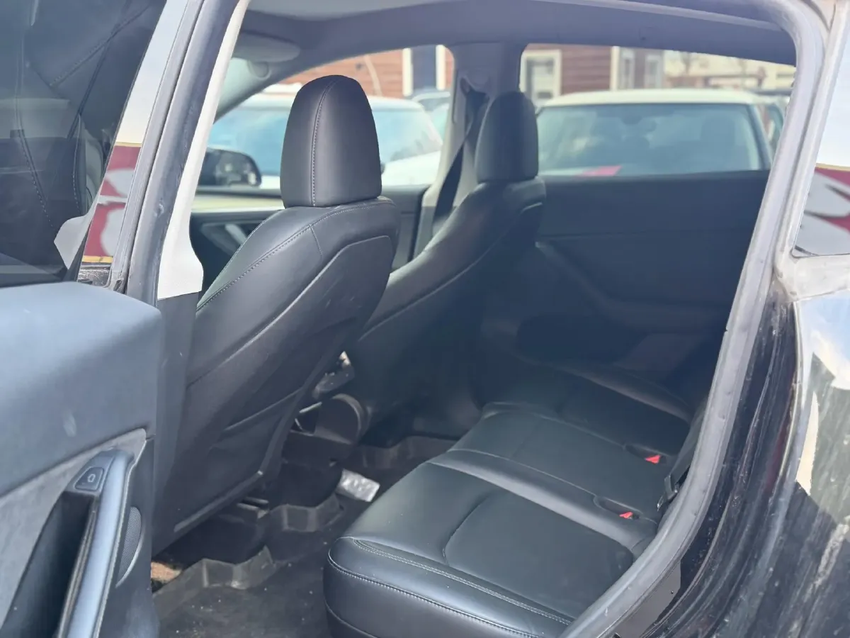 2022 Tesla Model Y BEV 60KWH,autocango,china used car exporter,china ev exporter,chinese used car exporter,chinese used ev exporter